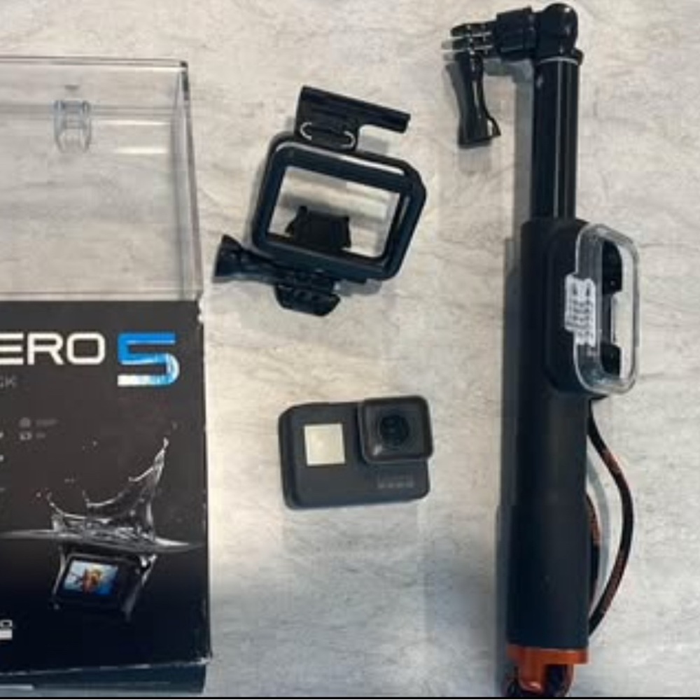 GoPro HERO5 Black with Mount and Selfie Stick